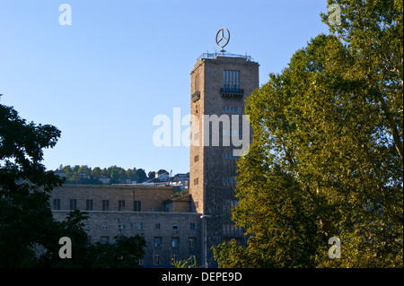 Torre di Hauptbahnhof, da Paul Bonatz e Friedrich Eugen, 1914-28, alla stazione ferroviaria di Stoccarda, Baden-Wuerttemberg, Germania Foto Stock