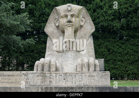 La sfinge di pietra statua, Crystal Palace Park, Londra, Inghilterra. Foto Stock