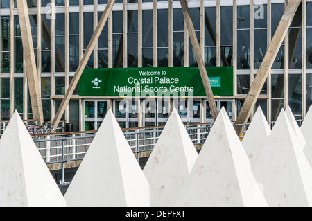 Crystal Palace National Sports Center, situato nel Palazzo di Cristallo Park, Londra, Inghilterra. Foto Stock