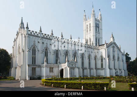 La facciata della chiesa cattedrale di San Paolo, Calcutta, West Bengal, India Foto Stock