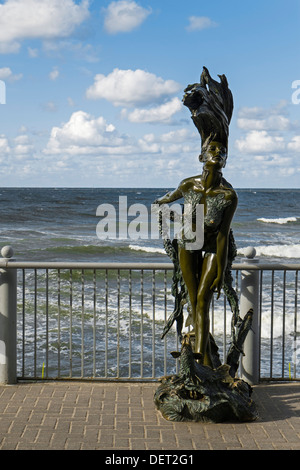 La scultura di una sirena, Swetlogorsk, Russia Foto Stock