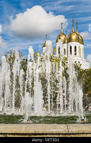 Fontana a piazza della Vittoria, Kaliningrad, Russia Foto Stock