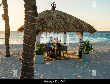 Tramonto il Bucuti Beach Resort Aruba Foto Stock