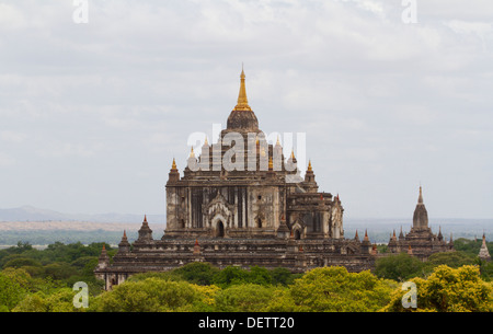 Tempio Thatbyinnyu bagan nella vecchia Bagan. Foto Stock