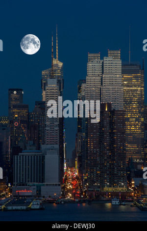 Grattacieli quaranta seconda strada midtown Manhattan NEW YORK CITY USA Foto Stock