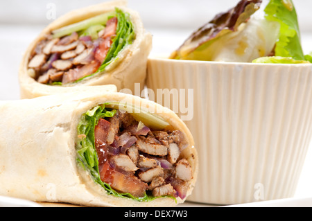 Kafta shawarma pollo pita rullo di avvolgimento sandwich araba tradizionale mid east cibo Foto Stock