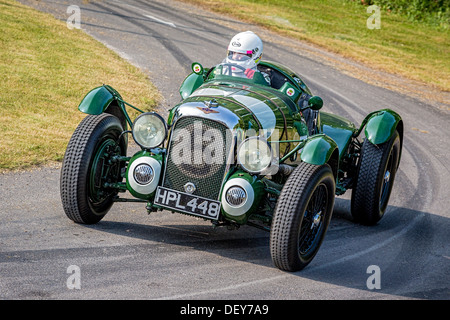 1939 Lagonda V12 Le Mans racer con autista Quirina Louwman al 2013 Goodwood Festival of Speed, Sussex, Regno Unito. Foto Stock