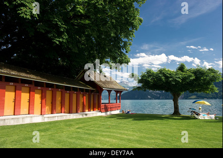 Piscina esterna, Weggis, il Lago di Lucerna, il cantone di Lucerna, Svizzera, Europa Foto Stock