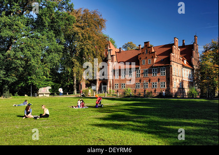 Bergedorfer castello nel villaggio di montagna, Amburgo, Germania, Europa, Bergedorfer Schloss in Bergedorf, Deutschland, Europa Foto Stock