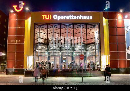 Tui-Operettenhaus concert hall, Spielbudenplatz square a St. Pauli, Amburgo Foto Stock