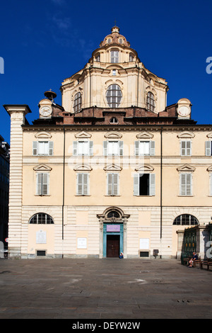 La Chiesa di San Lorenzo in Piazza Reale Torino Piemonte Italia Foto Stock