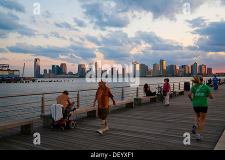 Pier 45, Hudson River Park, Greenwich Village, inferiore lato ovest, Manhattan, New York City, Stati Uniti d'America Foto Stock