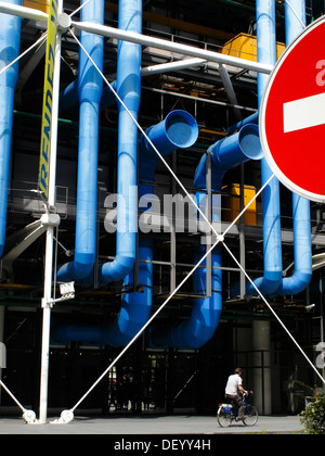 Centro Georges Pompidou o il Centro Pompidou, Beaubourg, Parigi, Francia, Europa Foto Stock