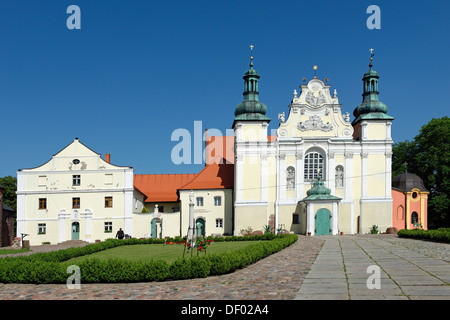Le monache dei premonstrati' chiesa della Santissima Trinità, Strzelno, Polonia, Europa Foto Stock