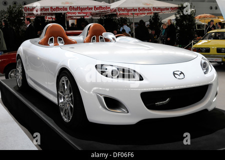 MAZDA MX-5, versione superleggera, classici del passato 2010, FIERA COMMERCIALE DI STOCCARDA Stoccarda, Baden-Wuerttemberg Foto Stock