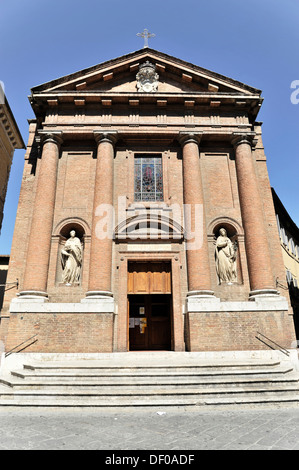 Vista esterna della chiesa di San Cristoforo, Chiesa di San Cristoforo, Siena, Toscana, Italia, Europa Foto Stock