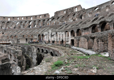 Colosseo Colosseo, l'anfiteatro, costruito nel 72 D.C. da Vespasiano, Roma, Lazio, l'Italia, Europa Foto Stock