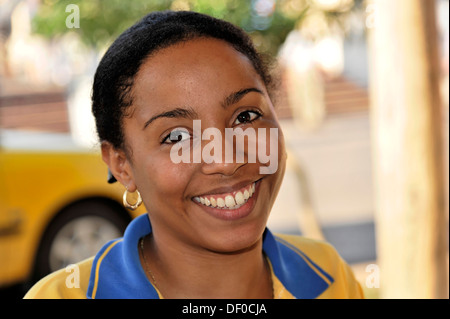 Donna cubana, ritratto, Vinales, Valle de Vinales, Pinar del Rio provincia, Cuba, Antille Maggiori, America Centrale, America Foto Stock