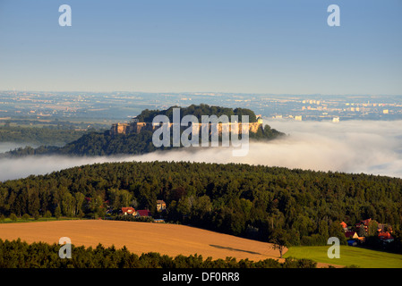 Fortezza re della pietra, vista del papa della pietra, Svizzera Sassone, Festung Koenigstein, Ansicht vom Papststein Foto Stock