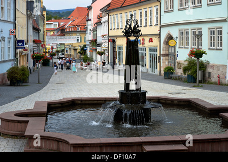 Bird's Wells in the pelican crossing in pietra, Turingia, Suhl, Vogelbrunnen in der Fussgaengerzone Steinweg, Thueringen, Suhl Foto Stock