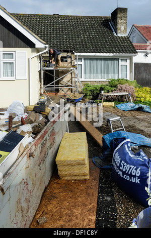 Lavori di costruzione essendo effettuata su una casa. Foto Stock