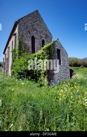 Piccola chiesa vicino a Saint Briac Sur Mer, Bretagna Francia del nord Europa Foto Stock