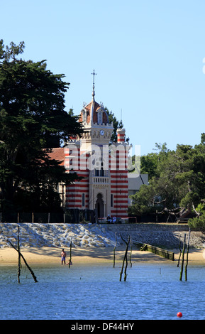 Villa algerino nell'herbe villaggio sul Bacino di Arcachon, Gironde, Francia Foto Stock