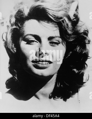 Sophia Loren, Close-Up ritratto, sul set del film "Il fiume Girl' (La donna del Fiume), Lux Film, pellicola Minverva, Columbia Pictures, 1954 Foto Stock