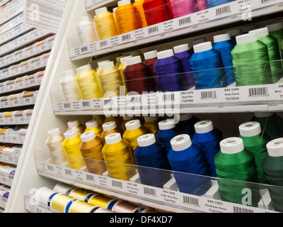 Bobine di filo Display Foto Stock
