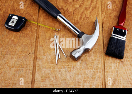 Un assortimento di strumenti di lavoro su legno Foto Stock