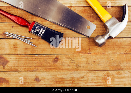 Un assortimento di strumenti di lavoro su legno Foto Stock