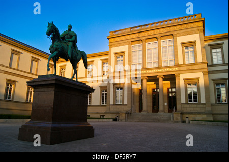 Alte Staatsgalerie (Galleria d'arte di Stato) di Georg Gottlob Barth, 1843, Stoccarda, Baden-Wuerttemberg, Germania Foto Stock