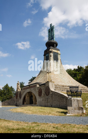 Il tumulo di pace (Mohyla miru) a Pracky kopec hill ai caduti nella battaglia di Austerlitz. Repubblica ceca Foto Stock