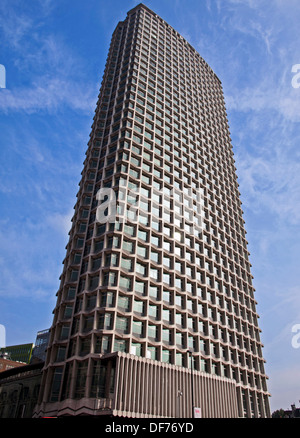 Punto centrale, Tottenham Court Road, Londra, Inghilterra, Regno Unito Foto Stock