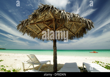 Giocare a Pilar, una delle migliori spiagge della Cuba - Cayo Guillermo Cuba Foto Stock