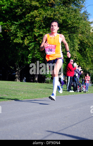 Il Nottingham Robin Hood Marathon 2013. Foto Stock