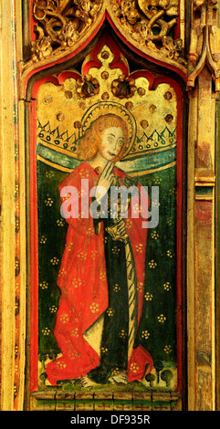 Occhio, Suffolk, San Giovanni Evangelista, tardo XV secolo medievale schermo rood pittura dipinti Arte santa cristiana santi Foto Stock