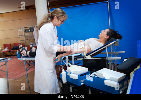 DONAZIONE DI SANGUE Foto Stock