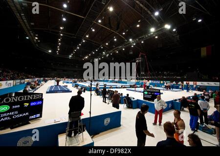 Anversa, Belgio. Il 30 settembre, 2013. Vista generale, 30 settembre 2013 - Ginnastica Artistica : 44th ginnastica artistica Campionati del mondo, uomini qualification round a Lotto Arena ad Anversa, in Belgio. (Foto di Enrico Calderoni/AFLO SPORT) © Aflo Co. Ltd./Alamy Live News Foto Stock