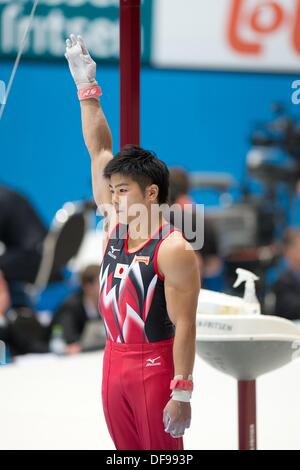 Anversa, Belgio. Il 30 settembre, 2013. Koji Yamamuro (JPN), Settembre 30, 2013 - Ginnastica Artistica : Koji Yamamuro del Giappone durante la quarantaquattresima ginnastica artistica Campionati del mondo, uomini qualification round a Lotto Arena ad Anversa, in Belgio. (Foto di Enrico Calderoni/AFLO SPORT) © Aflo Co. Ltd./Alamy Live News Foto Stock
