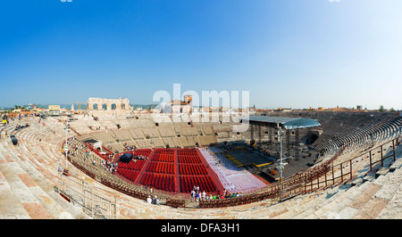 Interno dell'Arena, Piazza Bra, Verona, Veneto, Italia Foto Stock