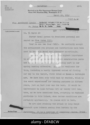 Nel 1952, Winston Churchill scrisse a Franklin D. Roosevelt, una comunicazione che probabilmente copriva questioni politiche, relazioni internazionali o strategie in tempo di guerra durante i loro periodi di leadership. Foto Stock