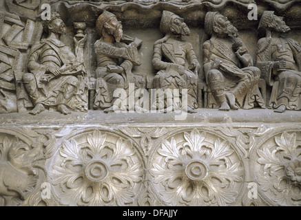 Arte romanica. La Francia. Xii secolo. Moissac Abbey. Timpano del sud-ovest di portico. Apocalisse. Foto Stock