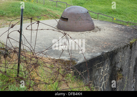 Close-up di una cupola di osservazione sulla Fort Douaumont Foto Stock