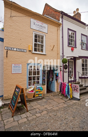 Strada di ciottoli a Lymington nuovo Distretto Forestale Hampshire REGNO UNITO Foto Stock