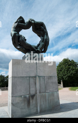 La ruota della vita a Vigeland Sculpture disposizione, Frogner Park, Oslo, Norvegia Foto Stock