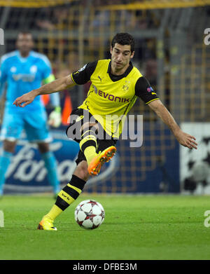 Dortmund, Germania. 01 ott 2013. Dortmund Henrich Mchitarjan corre con la palla durante la Champions League Gruppo F match tra Borussia Dortmund e Olympique Marsiglia a Dortmund, Germania, 01 ottobre 2013. Foto: Bernd Thissen/dpa/Alamy Live News Foto Stock