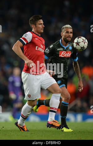 Londra, Regno Unito. 01 ott 2013. Arsenale di avanti Olivier Giroud dalla Francia durante la UEFA Champions League match tra Arsenal da Inghilterra e Napoli da Italia ha suonato presso l'Emirates Stadium, l'Ottobre 01, 2013 a Londra, Inghilterra. © Mitchell Gunn/ESPA/Alamy Live News Foto Stock
