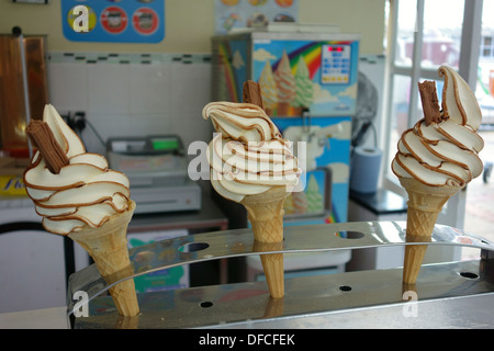 Tre gelati, Worthing, Regno Unito. Foto Stock