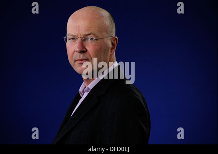 Ian Cobain, giornalista britannico, partecipando al Edinburgh International Book Festival, sabato 17 agosto 2013. Foto Stock